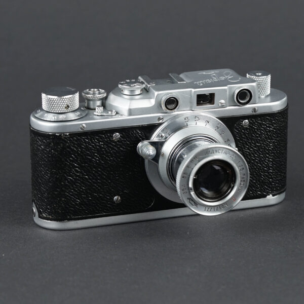 Zorki 1 Camera with Industar 22 Lens